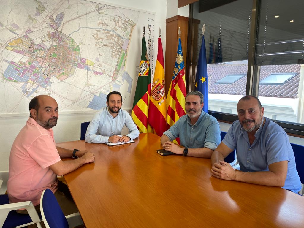 El Ayuntamiento de Castellón irá de la mano de  los empresarios del ocio nocturno para garantizar la seguridad de estos locales