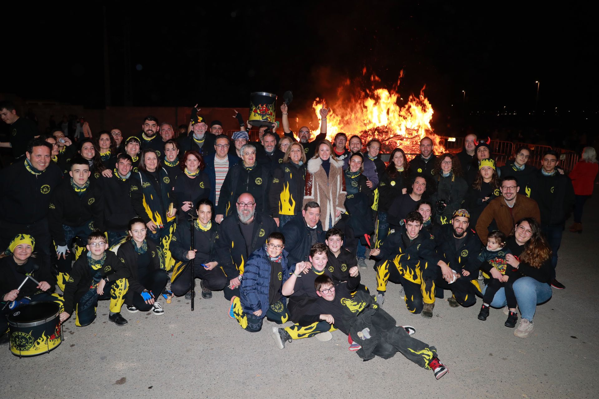 La alcaldesa celebra Sant Antoni en los barrios junto a los vecinos