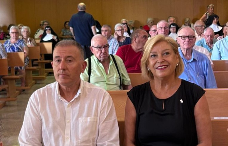 Regidors del govern participen en l'aniversari de la congregació de les Germanetes dels Ancians Desemparats