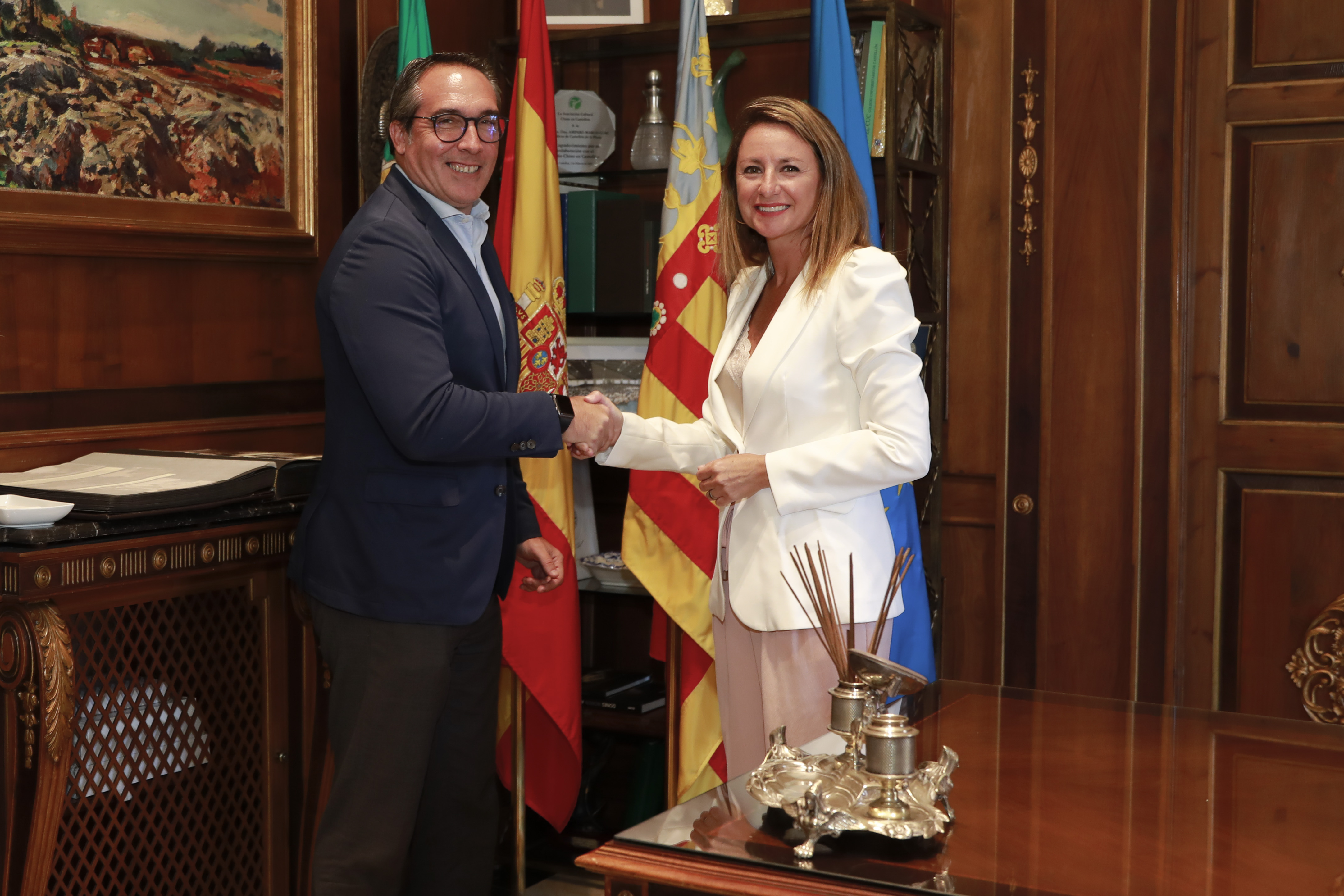 L'alcaldessa anuncia al costat del nou president de l'Autoritat Portuària el compromís mutu d'enfortir la relació Port-ciutat per a contribuir a l'impuls econòmic de Castelló
