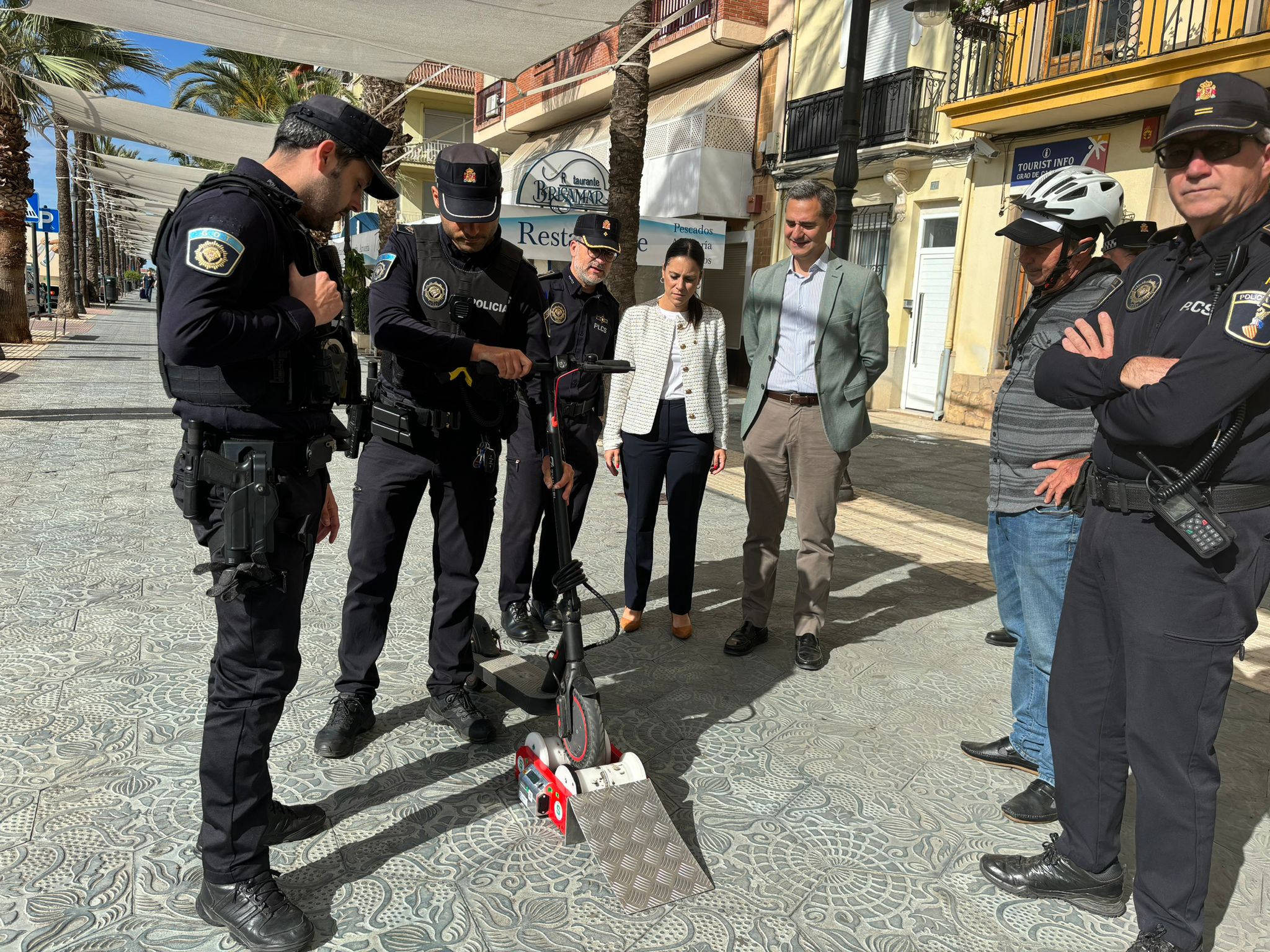 La Policia Local comença una campanya de vigilància i control de l'ús de patinets elèctrics en el Grau