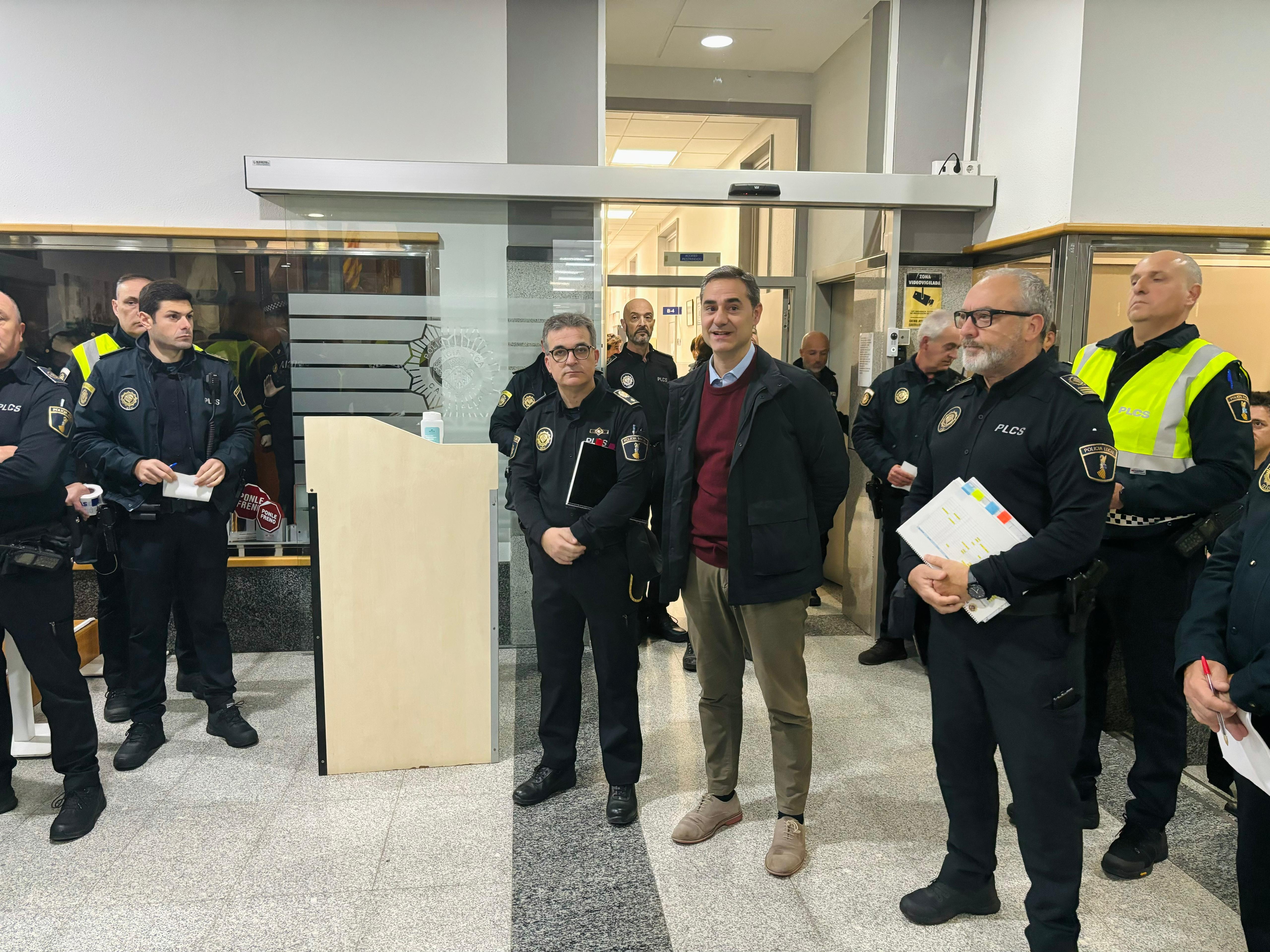 El gobierno municipal agradece a Policía Local y Agentes de Movilidad su labor en la Maratón bp y en la 10K Facsa Castellón