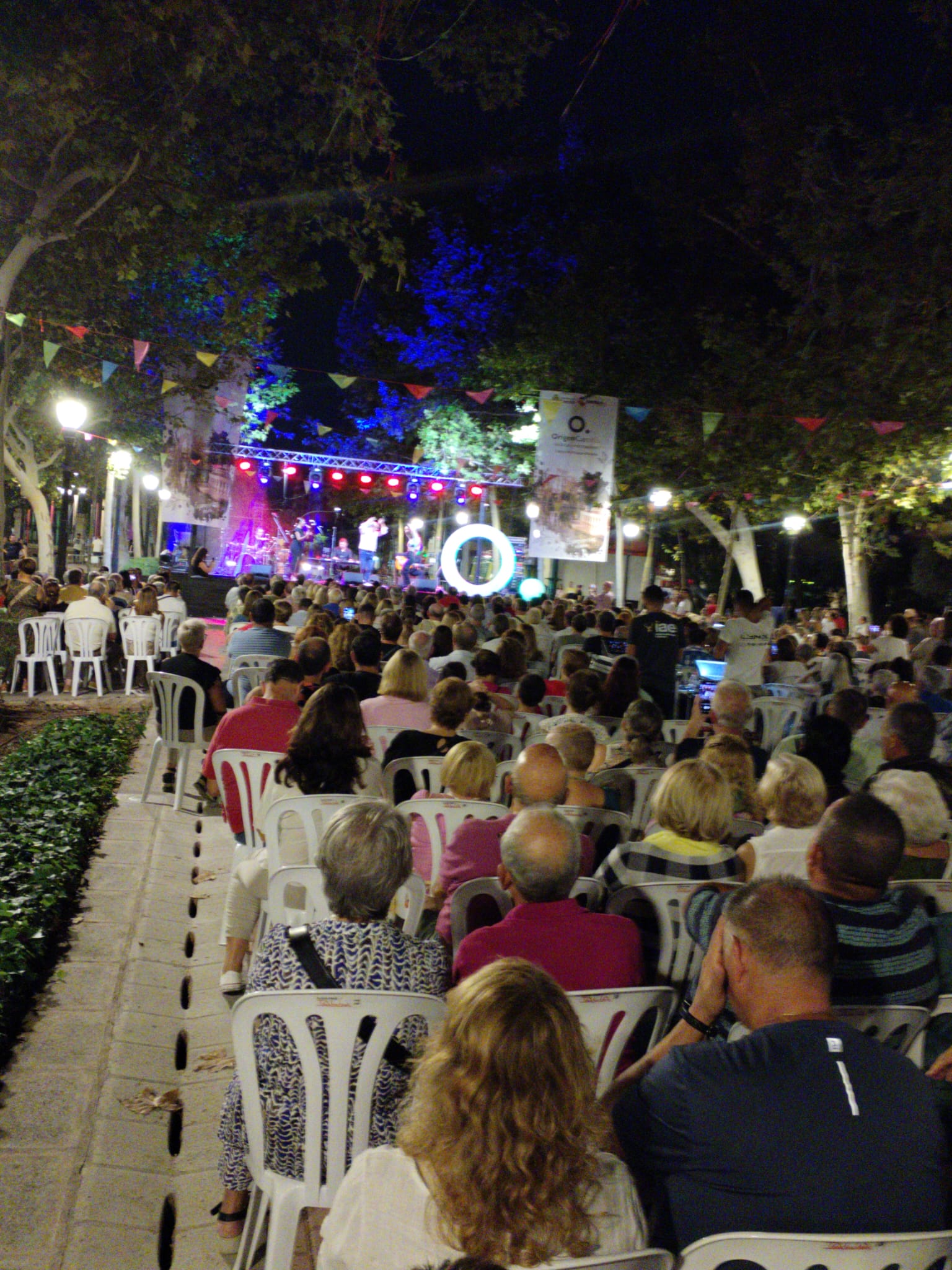 La cantante Inma Vilchez, deslumbra en Castellón en la apertura del festival Origen