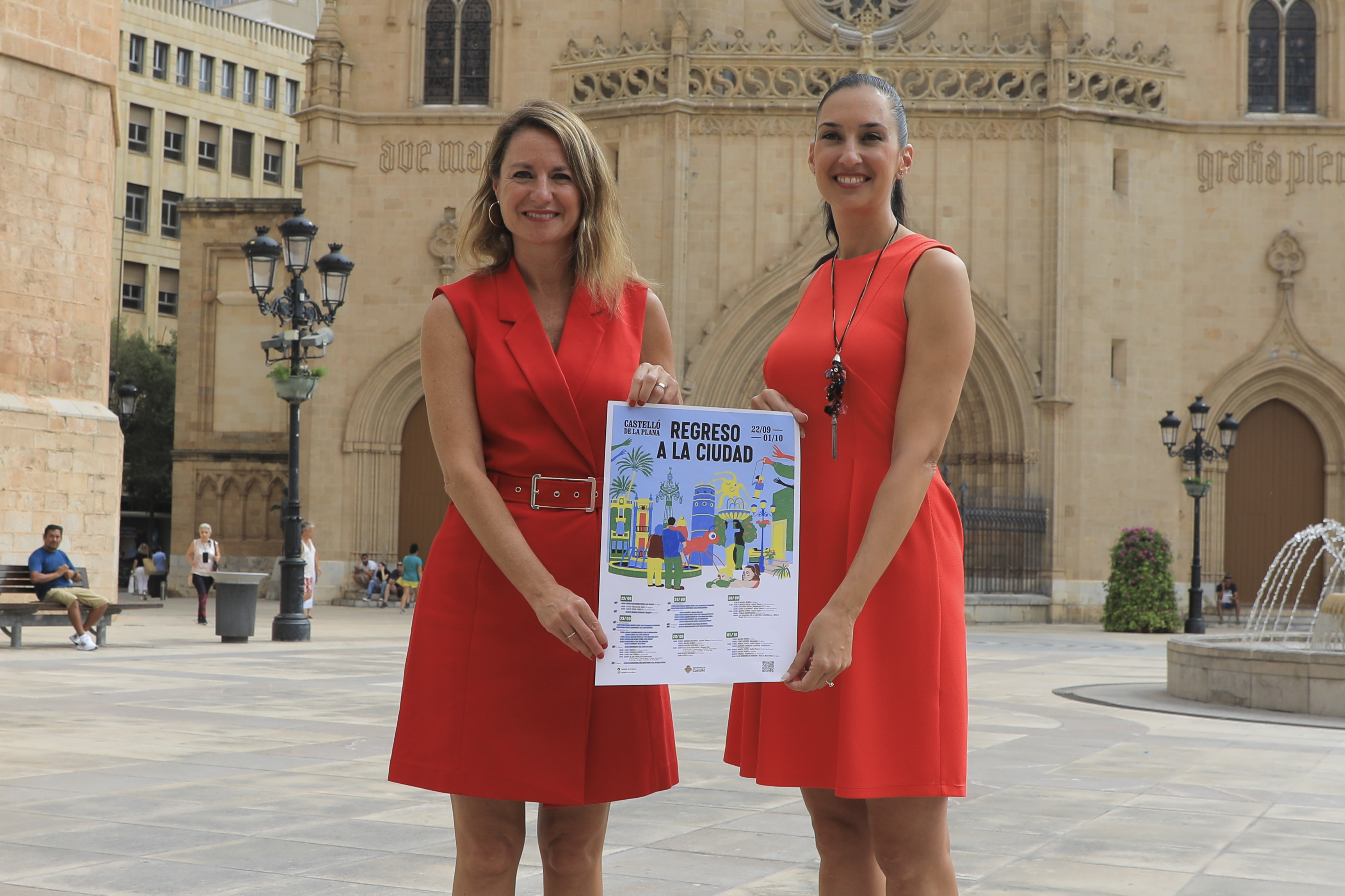 Castelló inaugura el seu “Retorn a la ciutat” amb un impactant ballet aeri a 30 metres d'altura