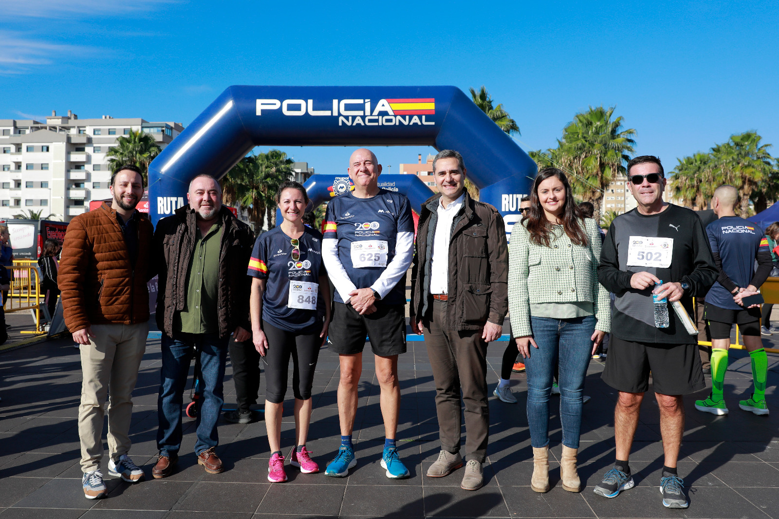 L'alcaldessa, una participant més en la primera carrera solidària RUTA 091 organitzada per la Policia Nacional