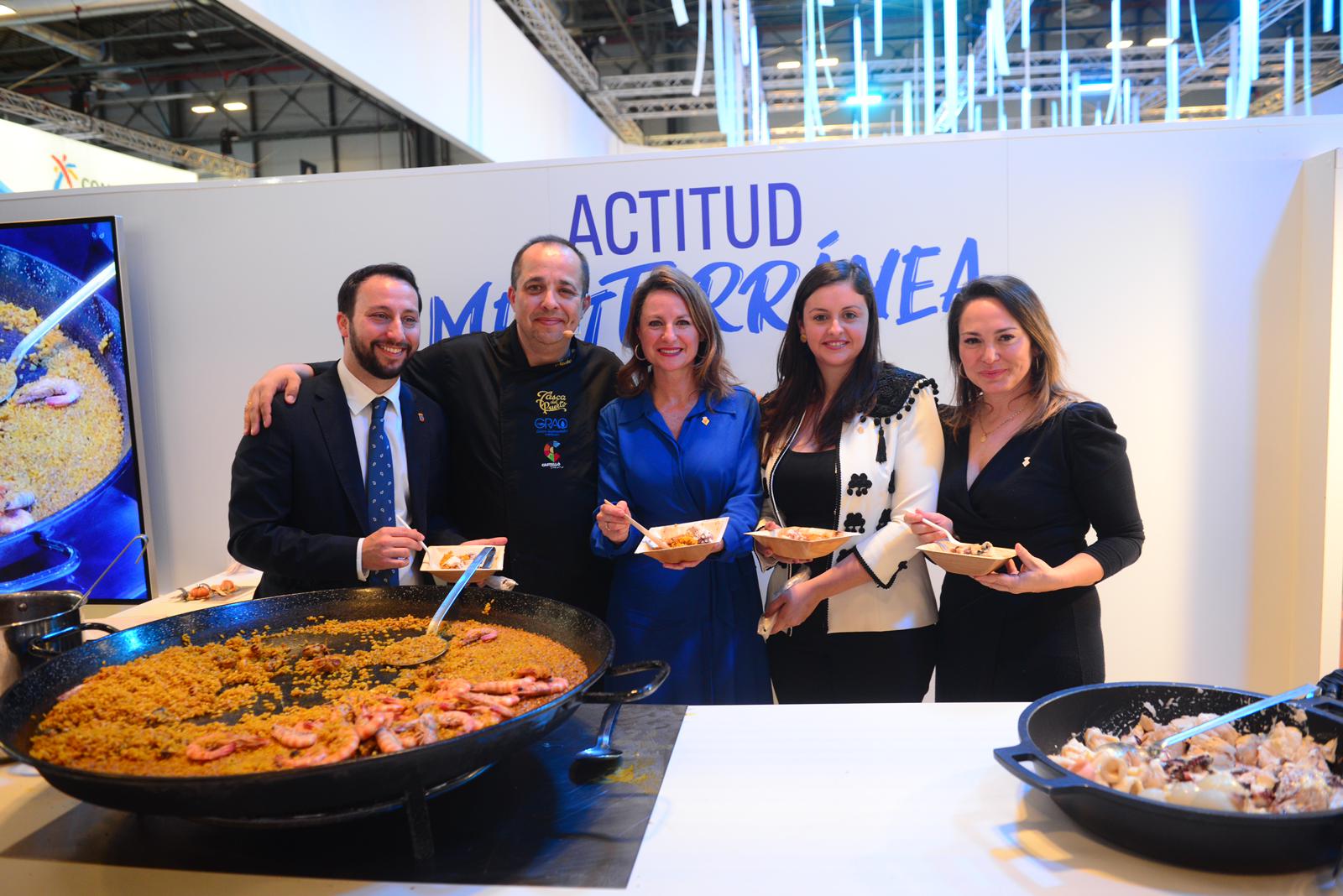 El arroz a banda triunfa en Fitur de la mano de la Tasca el Puerto