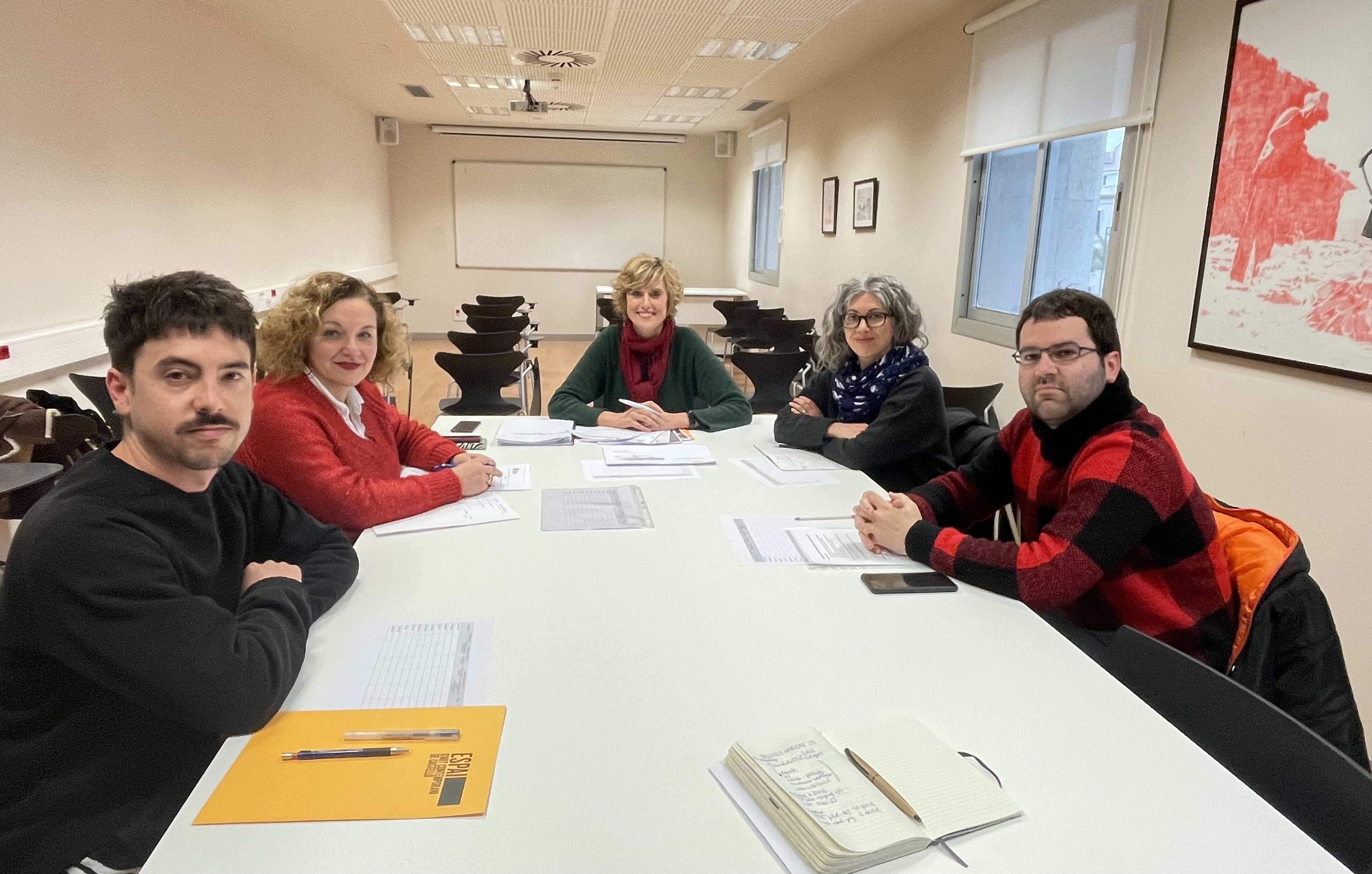 Un jurat d_u_2019experts tria a Daniel Álvarez i Carlos Sebastiá per fer una estada a GlogAuir, mentre Iris Vergé, Laura Franch, Lidia Oliver i Mar Navarro desenvoluparan la seua obra a La Rectoria aquest any