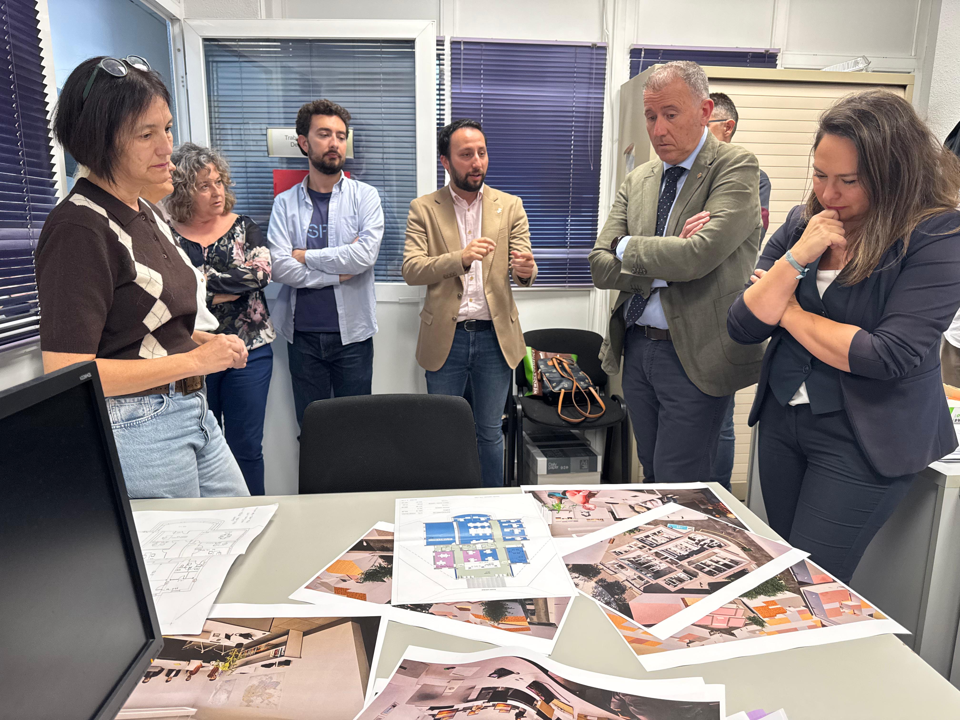 El gobierno municipal reformará la Tenencia Alcaldía Sur para que los Servicios Sociales de la zona dispongan de un espacio digno para atender a los más vulnerables